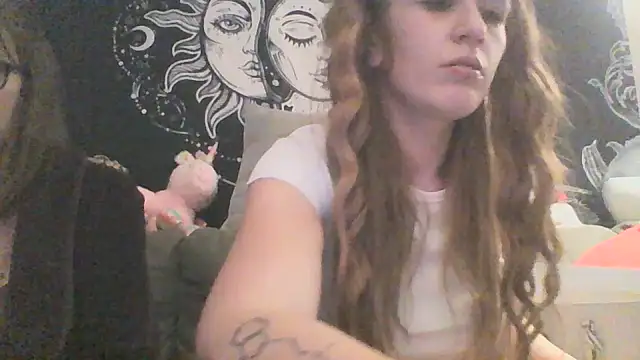 Snapshot of halobabe7620 chatting on December 2024 08:48:01 AM halobabe7620 online show from December 2024 08:48:01 AM