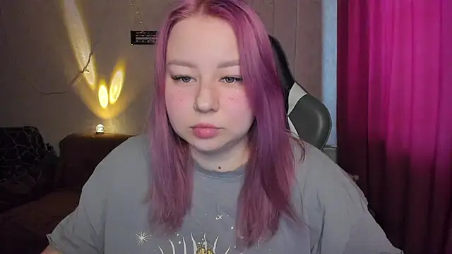 Snapshot of Milafoxxxy chatting on November 2025 09:45:01 AM Milafoxxxy online show from November 2025 09:45:01 AM