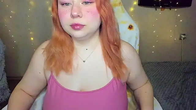 Snapshot of Milafoxxxy chatting on January 2026 03:01:02 AM Milafoxxxy online show from January 2026 03:01:02 AM