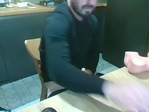 Snapshot of giorgakaci69 chatting on December 2024 10:10:02 PM giorgakaci69 online show from December 2024 10:10:02 PM