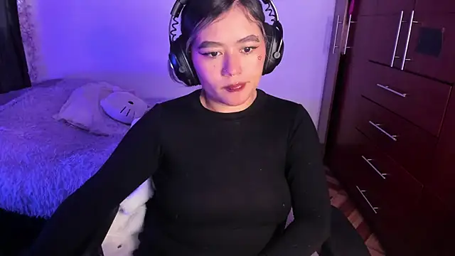 StephaniFox online show from October 2025 10:28:02 PM