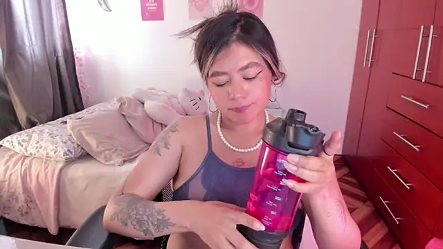 StephaniFox online show from December 2025 07:52:02 PM