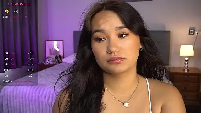 Snapshot of immahawaii chatting on December 2024 03:04:01 AM immahawaii online show from December 2024 03:04:01 AM