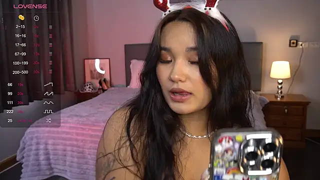 Snapshot of immahawaii chatting on December 2024 03:06:01 AM immahawaii online show from December 2024 03:06:01 AM