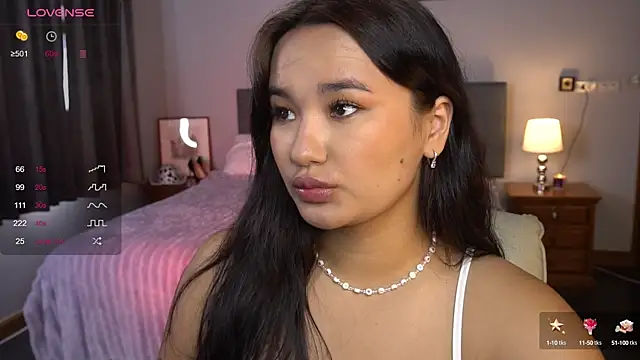 Snapshot of immahawaii chatting on January 2025 03:43:01 AM immahawaii online show from January 2025 03:43:01 AM