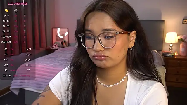 Snapshot of immahawaii chatting on January 2025 03:51:01 AM immahawaii online show from January 2025 03:51:01 AM