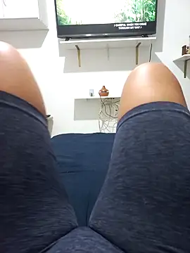 buterfly1519 online show from November 2025 01:19:02 AM