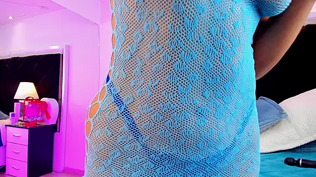 Snapshot of Holly_Brensonexx_ chatting on March 2025 09:00:02 PM Holly Brensonexx online show from March 2025 09:00:02 PM