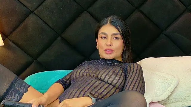 Snapshot of Holly_Brensonexx_ chatting on December 2025 03:01:02 AM Holly Brensonexx online show from December 2025 03:01:02 AM