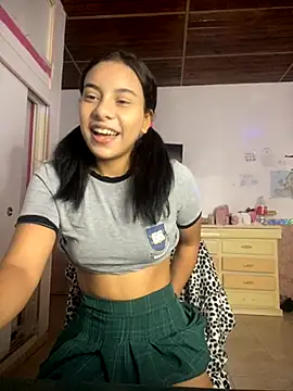 Snapshot of hannaxnatx chatting on October 2025 06:57:02 PM hannaxnatx online show from October 2025 06:57:02 PM