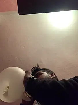 Snapshot of SweetFatBoy chatting on March 2025 04:29:02 PM SweetFatBoy online show from March 2025 04:29:02 PM