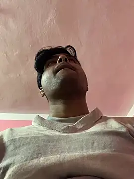 Snapshot of SweetFatBoy chatting on March 2025 12:46:01 PM SweetFatBoy online show from March 2025 12:46:01 PM