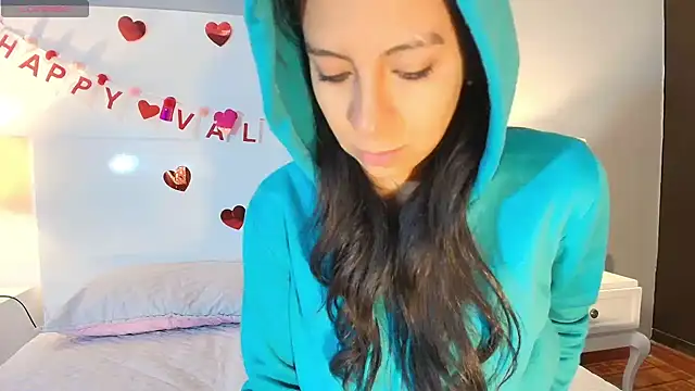 Tamaraakins online show from February 2026 12:03:01 PM