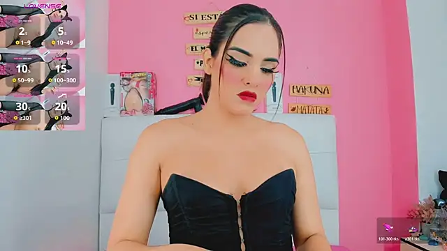 Snapshot of valentina_princess_ chatting on June 2026 02:23:02 AM valentina princess online show from June 2026 02:23:02 AM