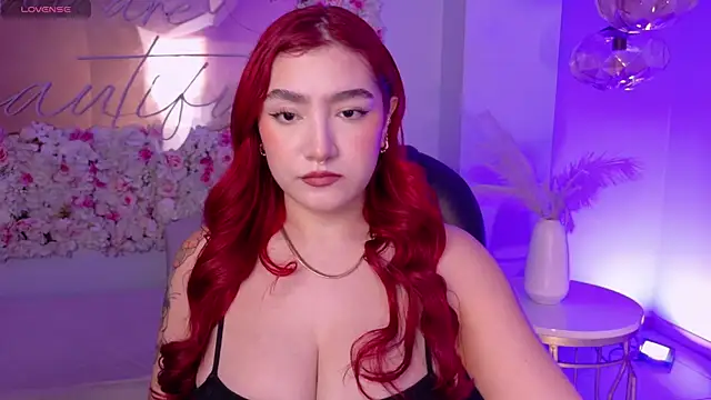 ViolettCastel online show from November 2025 07:12:01 PM