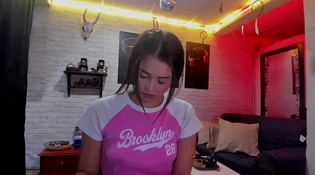 Snapshot of Kimmymadison- chatting on December 2024 01:37:01 AM Kimmymadison- online show from December 2024 01:37:01 AM