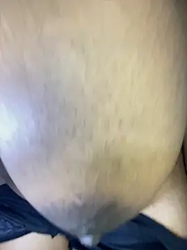 Snapshot of AssMilkymellowxx chatting on November 2025 04:07:02 AM AssMilkymellowxx online show from November 2025 04:07:02 AM