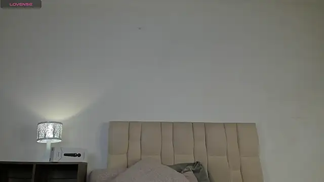 Snapshot of Roxxy_mora chatting on January 2025 12:13:01 AM Roxxy mora online show from January 2025 12:13:01 AM