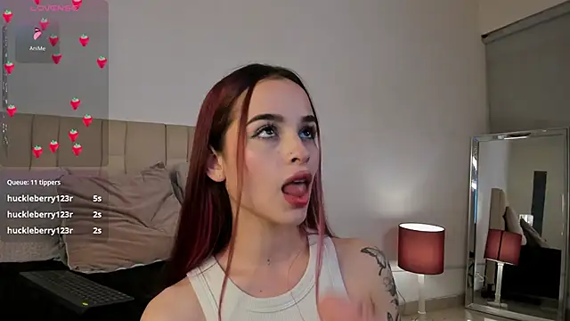 Snapshot of Roxxy_mora chatting on February 2025 12:15:02 AM Roxxy mora online show from February 2025 12:15:02 AM