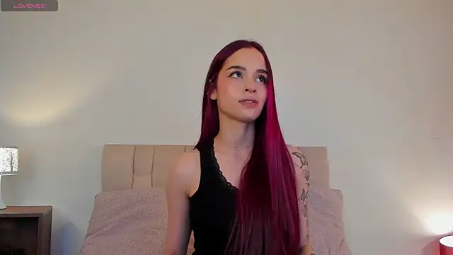 Snapshot of Roxxy_mora chatting on March 2025 09:03:01 PM Roxxy mora online show from March 2025 09:03:01 PM