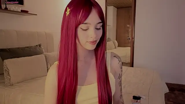 Snapshot of Roxxy_mora chatting on October 2025 09:23:01 PM Roxxy mora online show from October 2025 09:23:01 PM