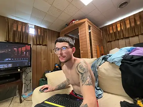 hungkubenski online show from October 2025 07:20:01 PM