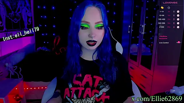 Kitty goth online show from March 2025 02:50:01 AM