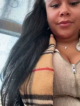 Snapshot of HaileyDiana chatting on February 2025 11:55:01 AM HaileyDiana online show from February 2025 11:55:01 AM