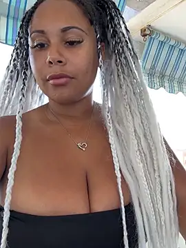 Snapshot of HaileyDiana chatting on September 2025 01:57:02 PM HaileyDiana online show from September 2025 01:57:02 PM