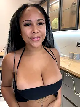 Snapshot of HaileyDiana chatting on November 2025 09:31:02 AM HaileyDiana online show from November 2025 09:31:02 AM