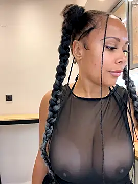 Snapshot of HaileyDiana chatting on November 2025 01:45:02 PM HaileyDiana online show from November 2025 01:45:02 PM