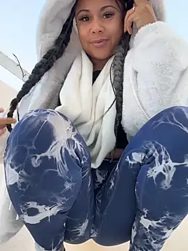 Snapshot of HaileyDiana chatting on December 2025 10:41:02 AM HaileyDiana online show from December 2025 10:41:02 AM