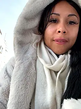 HaileyDiana online show from January 2026 11:27:02 AM