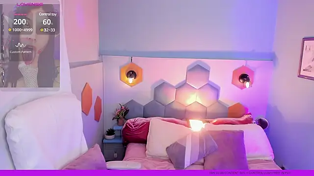 Snapshot of Melissa_Koster chatting on February 2025 08:20:02 AM Melissa Koster online show from February 2025 08:20:02 AM