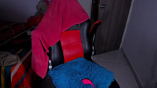 kerlysmith 24 online show from March 2025 08:32:02 PM