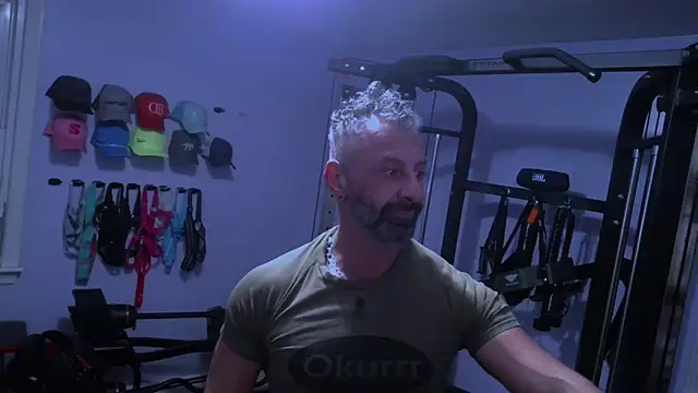 DaddySnowXX online show from November 2025 02:03:01 AM