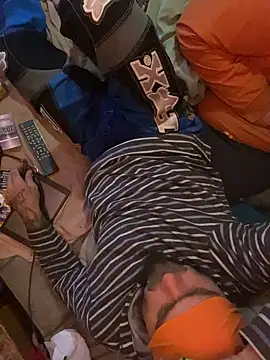 WilldoPita online show from December 2024 05:05:02 AM