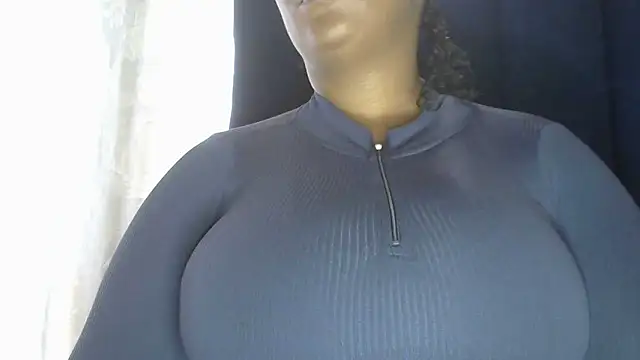 NippleMilkXx online show from February 2026 01:38:02 PM