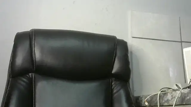 NippleMilkXx online show from May 2026 12:21:01 PM