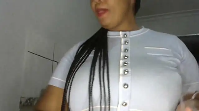 NippleMilkXx online show from May 2026 12:30:02 AM