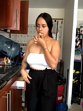 Snapshot of Shanonsex2 chatting on September 2025 04:09:02 PM Shanonsex2 online show from September 2025 04:09:02 PM