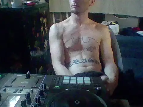 trash4cash online show from October 2025 08:59:01 PM