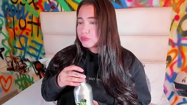 Liana Bernocchi online show from January 2026 08:12:01 PM