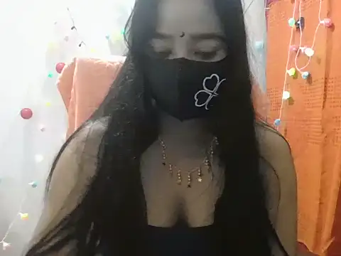 Snapshot of Chitrani- chatting on January 2026 11:04:02 AM Chitrani- online show from January 2026 11:04:02 AM