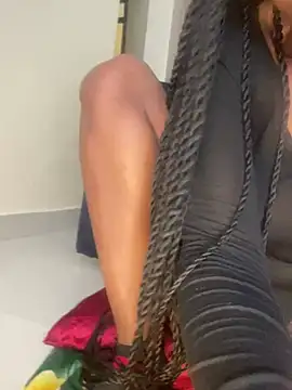 Snapshot of Wzz__ chatting on December 2024 06:57:02 AM Wzz online show from December 2024 06:57:02 AM