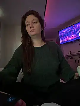 Snapshot of emerieskye20 chatting on January 2025 03:21:01 PM emerieskye20 online show from January 2025 03:21:01 PM