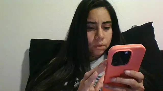 Snapshot of catrinasexy19 chatting on December 2024 10:47:02 PM catrinasexy19 online show from December 2024 10:47:02 PM