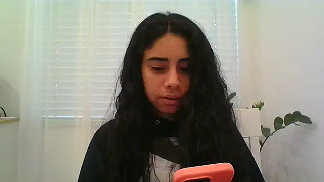 Snapshot of catrinasexy19 chatting on December 2024 09:23:02 PM catrinasexy19 online show from December 2024 09:23:02 PM