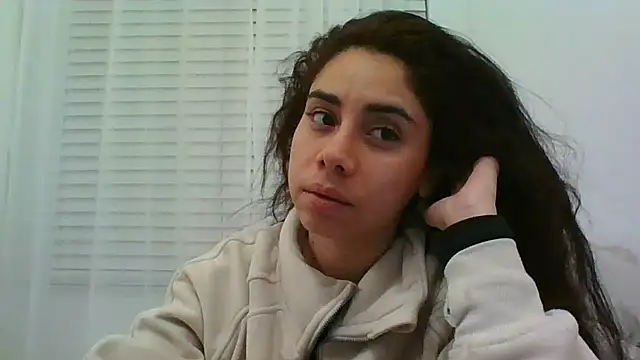 Snapshot of catrinasexy19 chatting on January 2025 05:31:02 AM catrinasexy19 online show from January 2025 05:31:02 AM