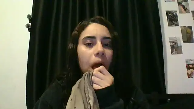 Snapshot of catrinasexy19 chatting on March 2025 10:29:02 PM catrinasexy19 online show from March 2025 10:29:02 PM